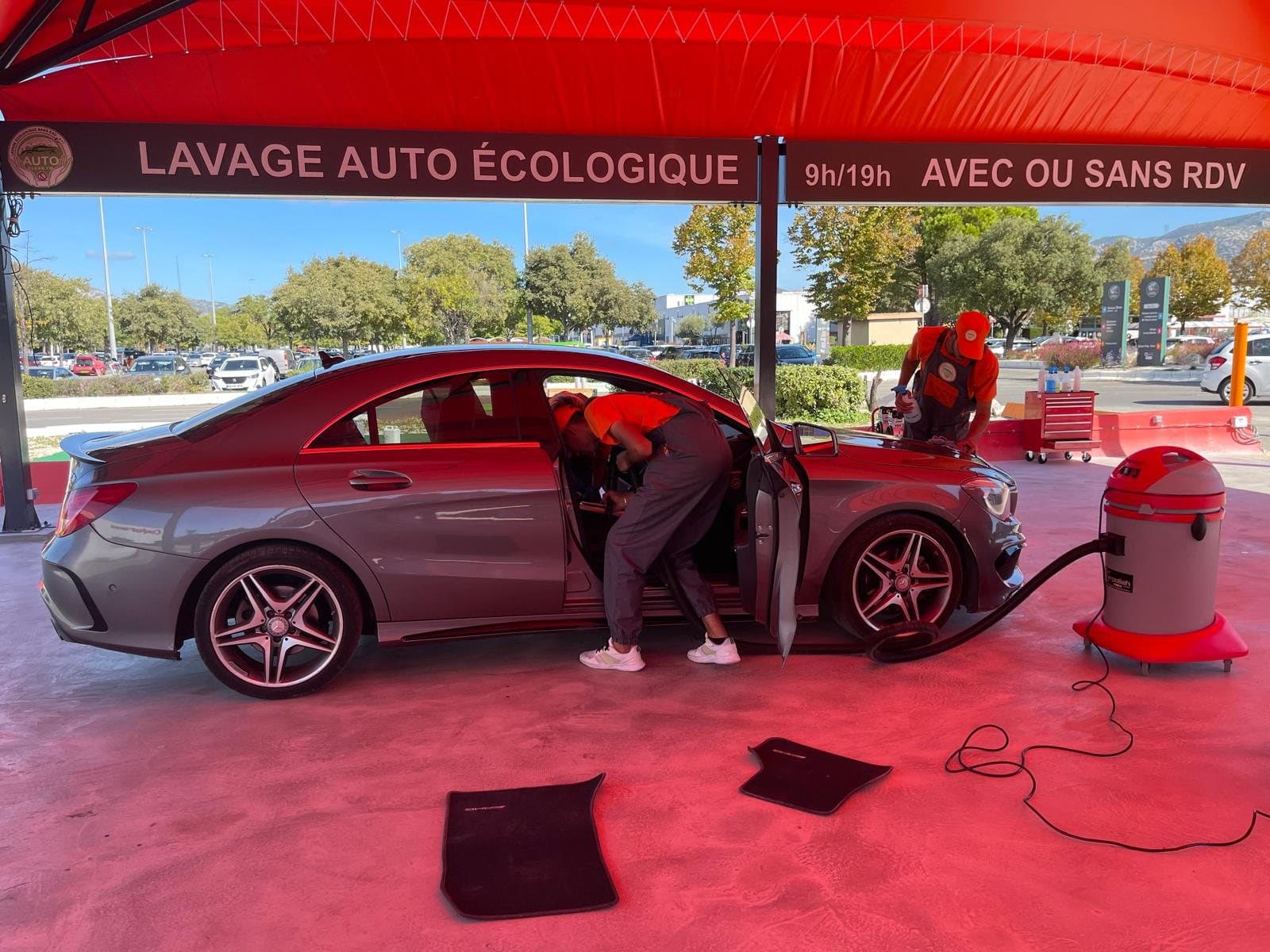 Centre de lavage AUTO CLEAN FM Aubagne — Parking Auchan Aubagne, Aubagne