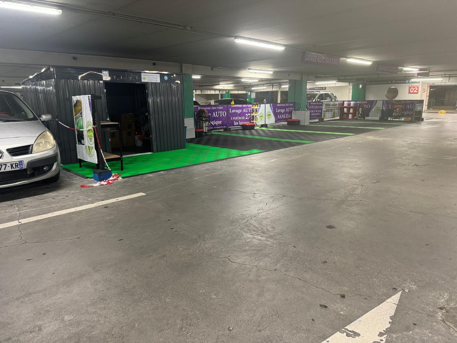 Centre de lavage AUTO CLEAN FM Grasse — Parking Auchan Grasse, Grasse